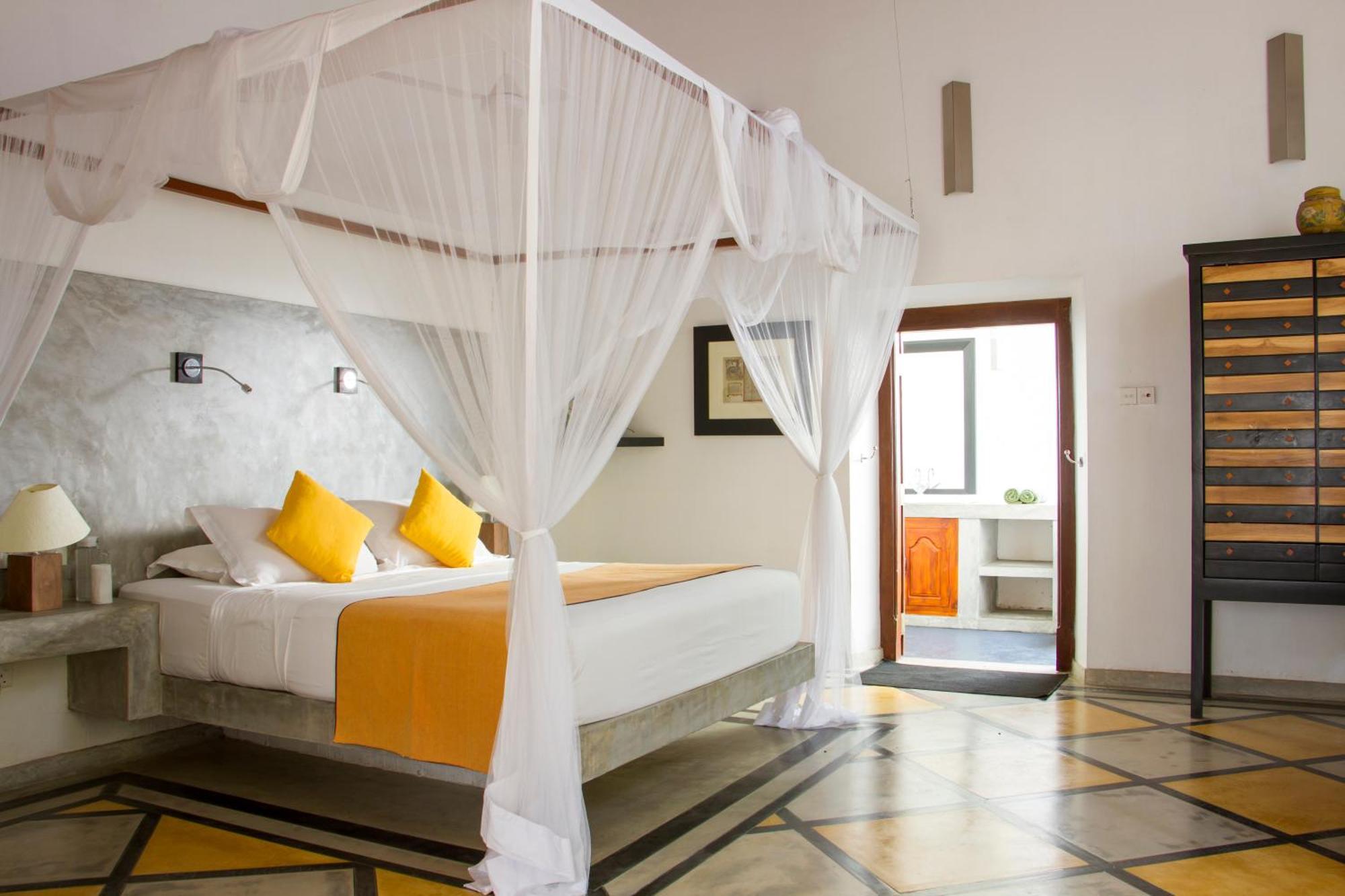 The Saffron House Hotel Диквела Екстериор снимка